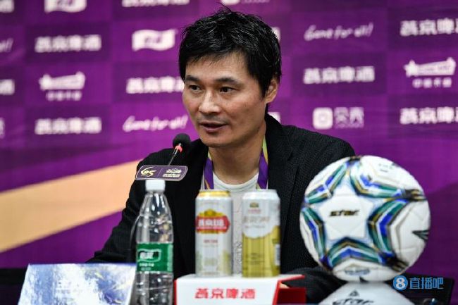 TA：切尔西冬窗无法召回卢卡库，球员租借合同中无相应条款据The Athletic消息，切尔西在将卢卡库外租至罗马的合同中，没有设置召回球员的条款。